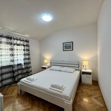 Dante Gostinjska kuća 3*
