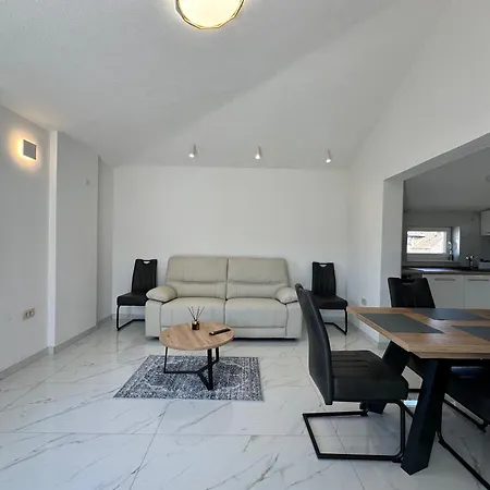 Dante 3* Trogir