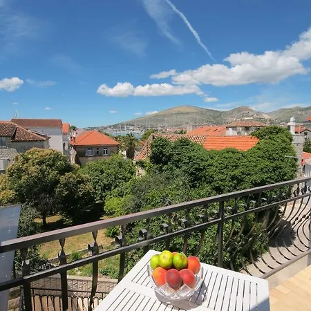 Gostinjska kuća Dante 3*