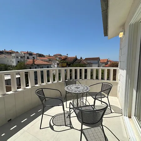 Guest house Dante 3*