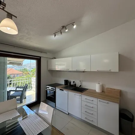 Dante Guest house 3*