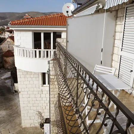 Dante Guest house